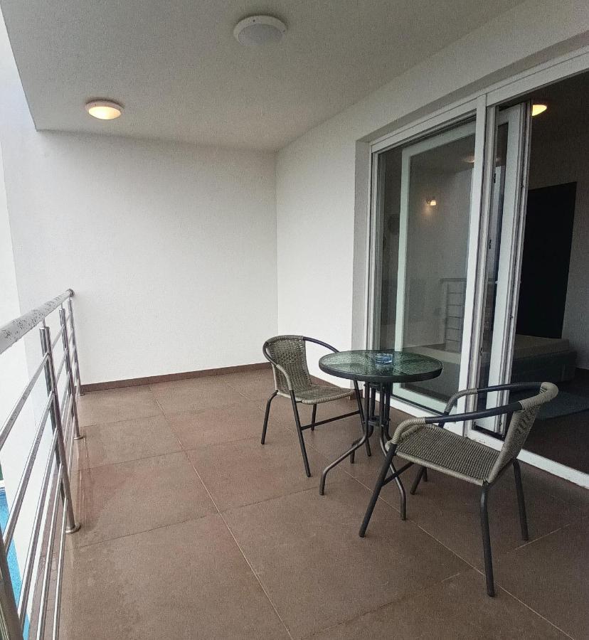 Searenity Pool Suite - Seafront Krmpote-Vodice Extérieur photo